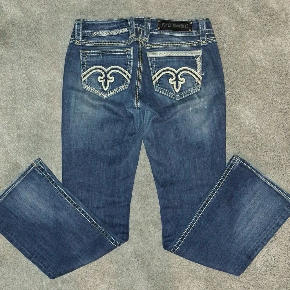 EUC Rock Revival Alanis Boot Cut Jeans - Picture 6 of 13